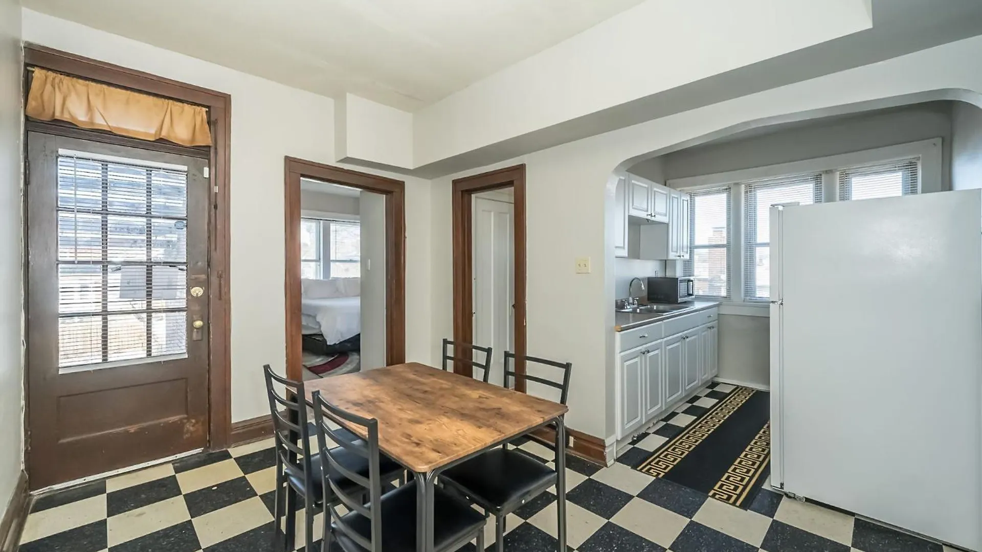 Appartement Cozy 2Br St. Louis Convenient Loc. Near Downtown 0*, Saint-Louis